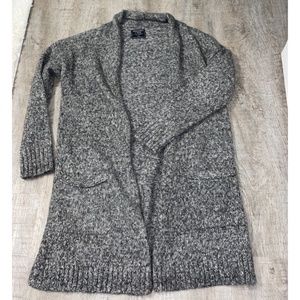 Abercrombie & Fitch Knit Cardigan Size M